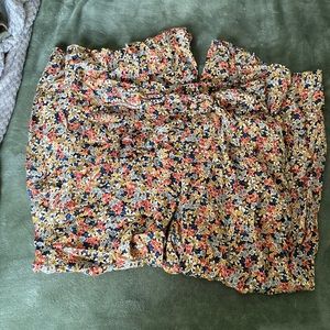 Patrons of a peace flowing wide leg pants.